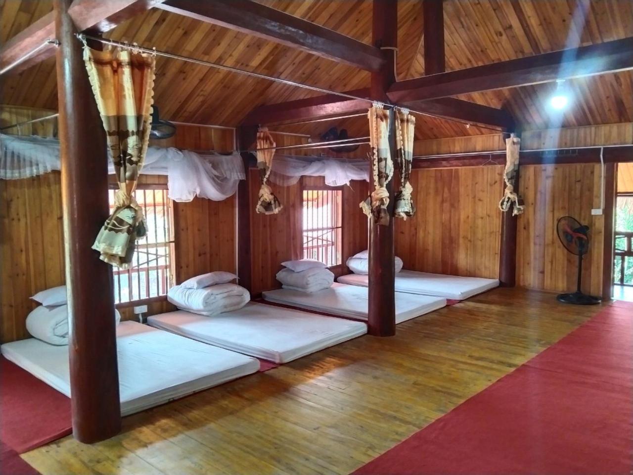 A Lin Homestay Bac Ha Exterior photo